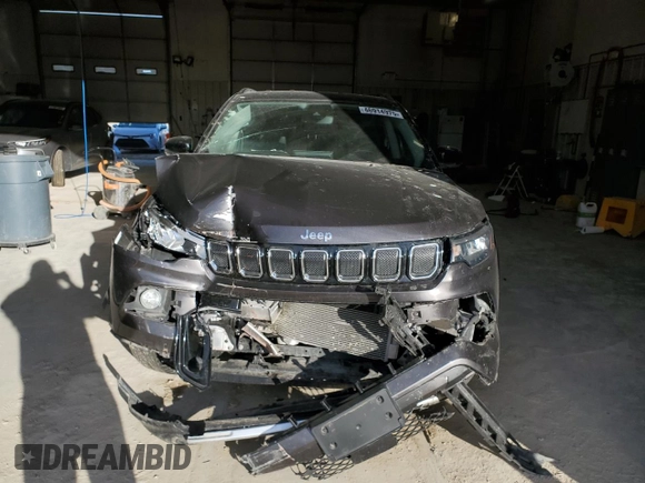 2022 Jeep Compass High Altitude with VIN 3C4NJDCB0NT103601, listed as a Copart auction lot 46914975 with 30,221 mi miles and Salvage Title. Bid and sale history available at DreamBid. Image 5.