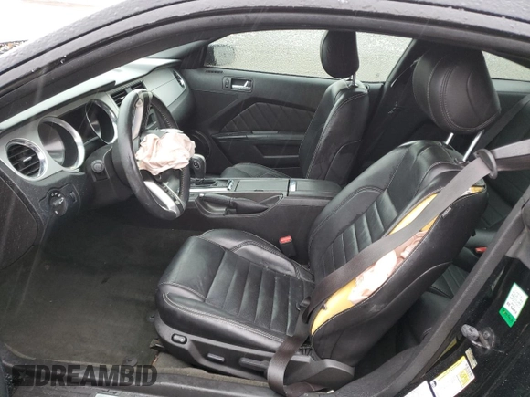 2014 Ford Mustang V6 with VIN 1ZVBP8AM9E5220605, listed as a Copart auction lot 82690174 with 99,331 mi miles and Clean Title. Bid and sale history available at carsss.com. Image 7.