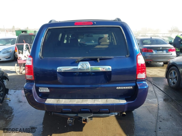 2007 Toyota 4Runner SR5 with VIN JTEBU14R778105329, listed as a IAAI auction lot 41661748 with 283,172 mi miles. Bid and sale history available at carsss.com. Image 16.