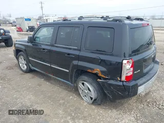 2010 Jeep Patriot Limited with VIN 1J4NF4GB7AD503841, listed as a IAAI auction lot 41992088 with 163,575 mi miles and . Bid and sale history available at carsss.com. Image 3.