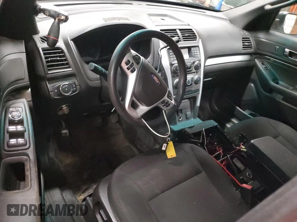 2015 Ford Utility Police Interceptor with VIN 1FM5K8AR1FGC66697, listed as a Copart auction lot 84403744 with 0 mi miles and Salvage Title. Bid and sale history available at carsss.com. Image 8.
