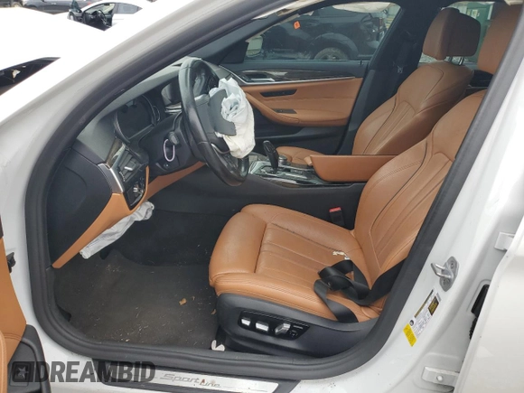 2019 BMW 5 Series 530i z VIN WBAJA5C56KBX86395, wystawiony jako Copart lot #59395825 z przebiegiem Nie podano mil oraz Szkoda całkowita • Salvage title. Historia ofert i sprzedaży dostępna na DreamBid. Obrazek 7.