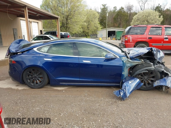 2017 Tesla Model S 100D with VIN 5YJSA1E27HF220982, listed as a IAAI auction lot 41731047 with Not Provided miles and . Bid and sale history available at DreamBid. Image 13.