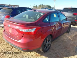 2013 Ford Focus SE with VIN 1FADP3F27DL150124, listed as a IAAI auction lot 41824159 with 145,693 mi miles. Bid and sale history available at carsss.com. Image 4.