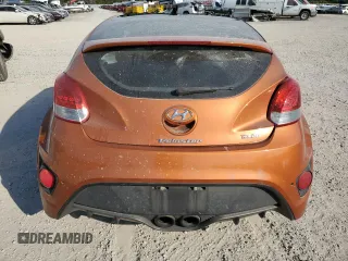 2015 Hyundai Veloster Turbo z VIN KMHTC6AE4FU232597, wystawiony jako Copart lot #74137024 z przebiegiem Nie podano mil oraz Szkoda całkowita • Salvage title. Historia ofert i sprzedaży dostępna na DreamBid. Obrazek 6.