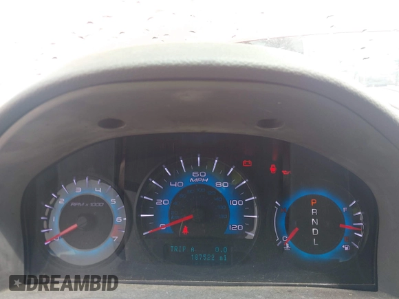2010 Ford Fusion SE with VIN 3FAHP0HA6AR303870, listed as a IAAI auction lot 42142147 with 187,522 mi miles and . Bid and sale history available at DreamBid. Image 7.