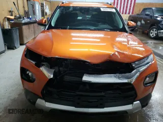 2022 Chevrolet TrailBlazer LT with VIN KL79MRSL4NB090625, listed as a Copart auction lot 56921404 with 25,406 mi miles and Salvage Title. Bid and sale history available at DreamBid. Image 5.