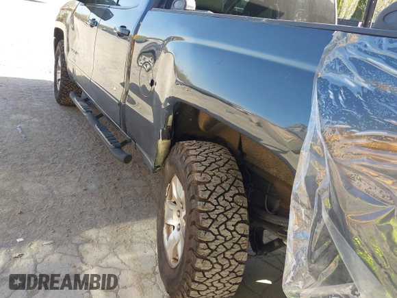 2019 Chevrolet Silverado 1500 LT with VIN 2GCVKPEC5K1140418, listed as a IAAI auction lot 42126724 with 113,381 mi miles and . Bid and sale history available at DreamBid. Image 17.