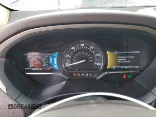 2015 Lincoln MKZ Hybrid with VIN 3LN6L2LU6FR608220, listed as a Copart auction lot 45804015 with 164,676 mi miles and Salvage Title. Bid and sale history available at DreamBid. Image 9.