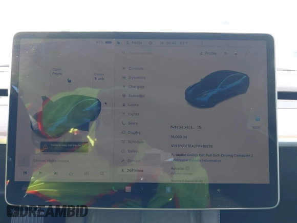 2023 Tesla Model 3 z VIN 5YJ3E1EA2PF410378, wystawiony jako IAAI lot #42265294 z przebiegiem 16 000 mil mil oraz . Historia ofert i sprzedaży dostępna na DreamBid. Obrazek 7.