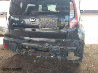 2019 Kia Soul with VIN KNDJN2A28K7684291, listed as a IAAI auction lot 41936705 with 140,653 mi miles. Bid and sale history available at carsss.com. Image 12.