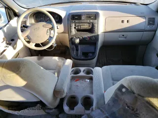 2005 Kia Sedona LX with VIN KNDUP132456702004, listed as a Copart auction lot 46514105 with 157,214 mi miles and Salvage Title. Bid and sale history available at carsss.com. Image 8.