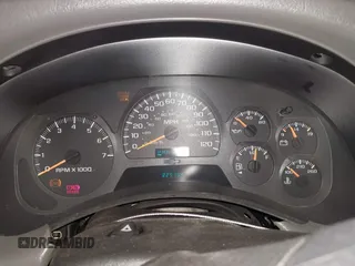 2002 Chevrolet TrailBlazer LS with VIN 1GNDS13S622373606, listed as a IAAI auction lot 41891356 with 229,194 mi miles and . Bid and sale history available at DreamBid. Image 7.