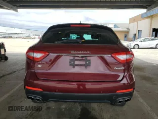 2018 Maserati Levante z VIN ZN661XUA4JX268883, wystawiony jako Copart lot #55102575 z przebiegiem 91 638 mil mil oraz Tytuł czysty. Historia ofert i sprzedaży dostępna na DreamBid. Obrazek 6.