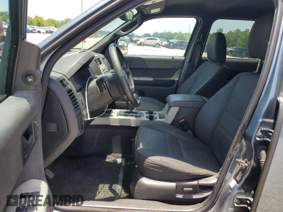 2012 Ford Escape XLT with VIN 1FMCU0D70CKC15164, listed as a Copart auction lot 61940145 with 269,356 mi miles and Clean title. Bid and sale history available at DreamBid. Image 7.