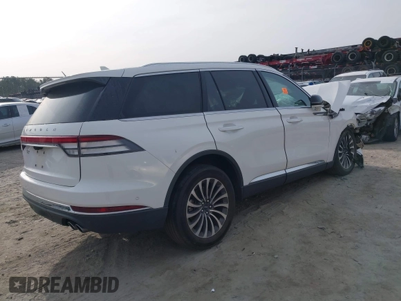 2021 Lincoln Aviator Reserve with VIN 5LM5J7WC1MGL09155, listed as a IAAI auction lot 41843466 with Not provided miles and . Bid and sale history available at DreamBid. Image 4.