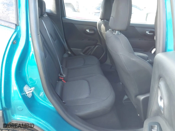 2019 Jeep Renegade Sport with VIN ZACNJBAB7KPK34175, listed as a IAAI auction lot 41632630 with 111,185 mi miles. Bid and sale history available at carsss.com. Image 8.