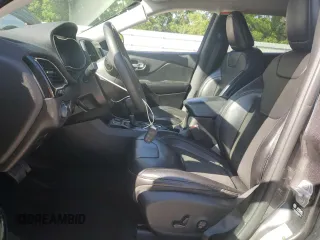2021 Jeep Cherokee Altitude with VIN 1C4PJLLB4MD220993, listed as a Copart auction lot 53300585 with 92,387 mi miles and Salvage title. Bid and sale history available at DreamBid. Image 7.