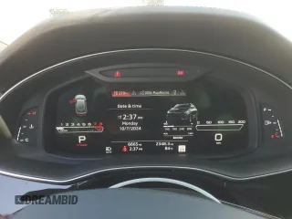 2021 Audi RS Q8 z VIN WU1ARBF15MD014208, wystawiony jako Copart lot #74697044 z przebiegiem 6665 mil mil oraz Tytuł czysty. Historia ofert i sprzedaży dostępna na DreamBid. Obrazek 9.