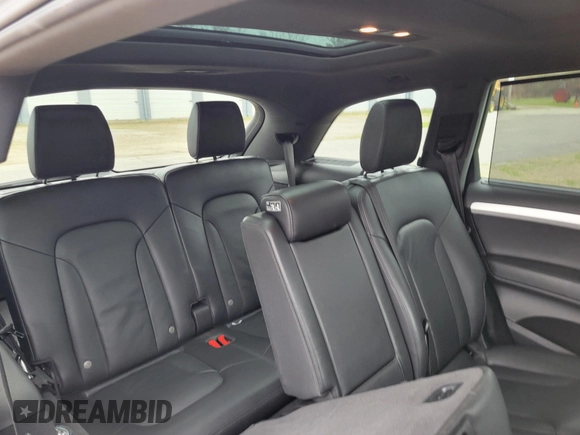 2013 Audi Q7 3.0T S line Prestige with VIN WA1DGAFE2DD010818, listed as a IAAI auction lot 41640066 with 155,738 mi miles. Bid and sale history available at carsss.com. Image 11.