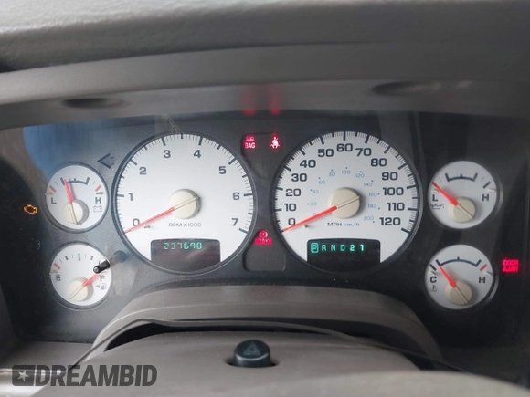 2002 Dodge 1500 with VIN 1D7HU18Z92J150918, listed as a IAAI auction lot 41950909 with 237,690 mi miles. Bid and sale history available at carsss.com. Image 7.