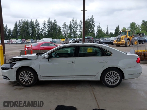2016 Volkswagen Passat SE z VIN 1VWBT7A32GC057162, wystawiony jako IAAI lot #42287908 z przebiegiem 32 127 mil mil oraz . Historia ofert i sprzedaży dostępna na DreamBid. Obrazek 15.