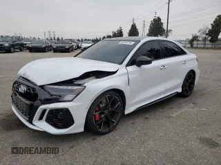 2023 Audi RS 3 z VIN WUAG4DGY2PA910584, wystawiony jako Copart lot #53393745 z przebiegiem 5 411 mil mil oraz Szkoda całkowita • Salvage title. Historia ofert i sprzedaży dostępna na DreamBid. Obrazek 1.