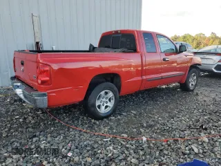 2006 Dodge Dakota SLT z VIN 1D7HE42N76S501233, wystawiony jako Copart lot #80200934 z przebiegiem 281 599 mil mil oraz Szkoda całkowita • Salvage title. Historia ofert i sprzedaży dostępna na DreamBid. Obrazek 3.