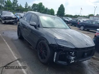 2025 Porsche Cayenne with VIN WP1AM2AY7SDA27408, listed as a IAAI auction lot 42462860 with 2,910 mi miles and . Bid and sale history available at DreamBid. Image 1.