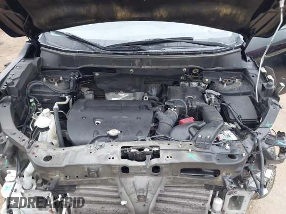 2021 Mitsubishi Outlander ES z VIN JA4APUAUXMU032696, wystawiony jako IAAI lot #41250380 z przebiegiem 74 959 mil mil oraz . Historia ofert i sprzedaży dostępna na DreamBid. Obrazek 10.