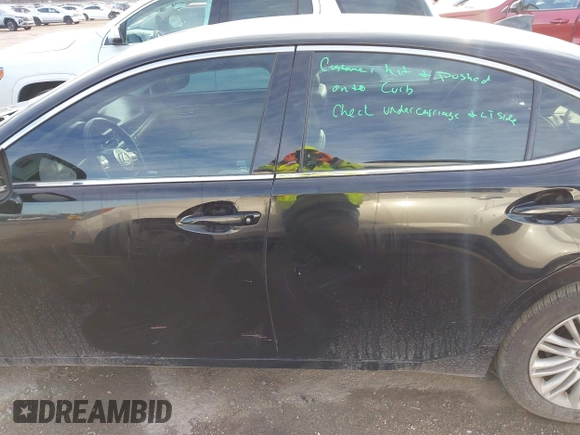 2016 Lexus ES with VIN 58ABK1GG9GU008567, listed as a IAAI auction lot 41652406 with 155,302 mi miles. Bid and sale history available at carsss.com. Image 15.