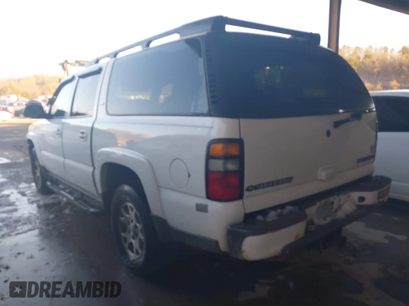 2005 Chevrolet Suburban Z71 with VIN 3GNFK16Z35G264713, listed as a IAAI auction lot 41255425 with 237,805 mi miles. Bid and sale history available at carsss.com. Image 3.