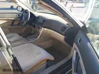 2008 Subaru Outback (Natl) i with VIN 4S4BP61C387312909, listed as a IAAI auction lot 41218130 with 214,045 mi miles. Bid and sale history available at carsss.com. Image 5.