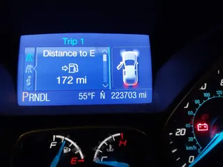 2013 Ford Focus SE with VIN 1FADP3F2XDL200871, listed as a IAAI auction lot 41868961 with 223,703 mi miles and . Bid and sale history available at DreamBid. Image 7.