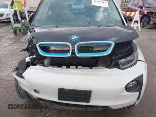 2016 BMW i3 z VIN WBY1Z2C57GV556766, wystawiony jako IAAI lot #41909815 z przebiegiem 51 291 mil mil oraz . Historia ofert i sprzedaży dostępna na DreamBid. Obrazek 6.