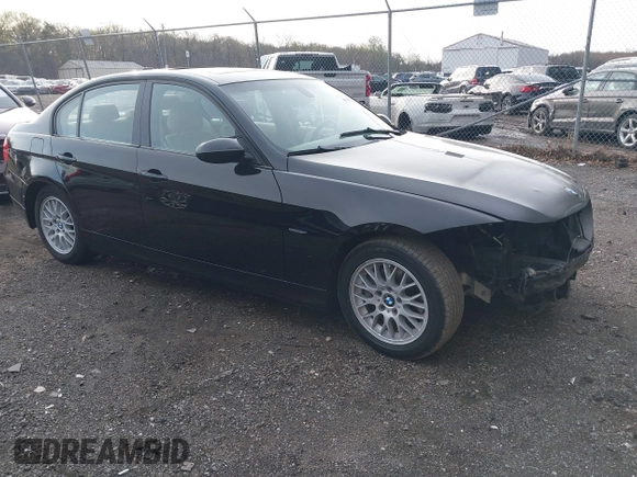 2006 BMW 3 Series 325i with VIN WBAVB13576KX45531, listed as a IAAI auction lot 41941014 with Not Provided miles and . Bid and sale history available at carsss.com. Image 1.