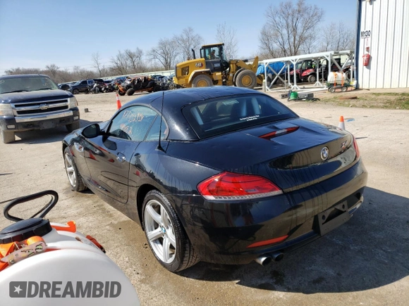 2015 BMW Z4 sDrive28i with VIN WBALL5C55FP557752, listed as a Copart auction lot 47733293 with 48,882 mi miles. Bid and sale history available at carsss.com. Image 2.