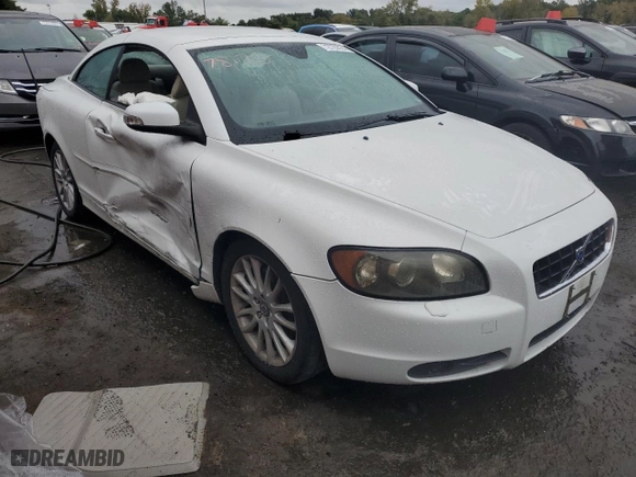 2009 Volvo C70 with VIN YV1MC67209J071512, listed as a Copart auction lot 72739724 with 101,877 mi miles and Salvage Title. Bid and sale history available at carsss.com. Image 4.