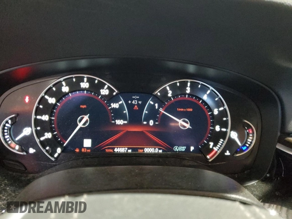 2019 BMW 5 Series 540i xDrive with VIN WBAJE7C53KWW37760, listed as a Copart auction lot 84263044 with 44,687 mi miles and Salvage Title. Bid and sale history available at carsss.com. Image 9.