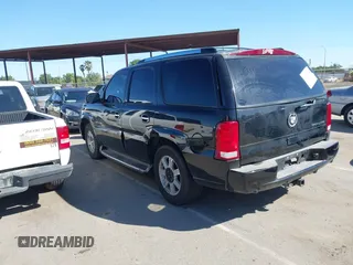 2004 Cadillac Escalade z VIN 1GYEC63T94R235191, wystawiony jako IAAI lot #42314704 z przebiegiem 164 935 mil mil oraz . Historia ofert i sprzedaży dostępna na DreamBid. Obrazek 3.