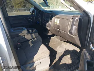 2018 Chevrolet Silverado 1500 Custom with VIN 1GCRCPEC6JZ199689, listed as a IAAI auction lot 41444651 with 136,998 mi miles. Bid and sale history available at carsss.com. Image 5.