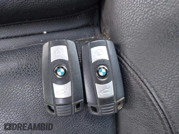 2012 BMW X5 35d z VIN 5UXZW0C51CL665326, wystawiony jako IAAI lot #42633853 z przebiegiem Nie podano mil oraz . Historia ofert i sprzedaży dostępna na DreamBid. Obrazek 11.