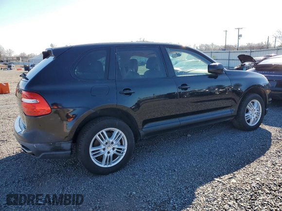 2010 Porsche Cayenne z VIN WP1AA2AP2ALA12030, wystawiony jako Copart lot #48669465 z przebiegiem 117 968 mil mil oraz Tytuł czysty. Historia ofert i sprzedaży dostępna na DreamBid. Obrazek 3.
