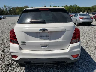 2019 Chevrolet Trax LS with VIN 3GNCJKSB5KL172915, listed as a Copart auction lot 49205615 with 90,349 mi miles and Salvage Title. Bid and sale history available at carsss.com. Image 6.