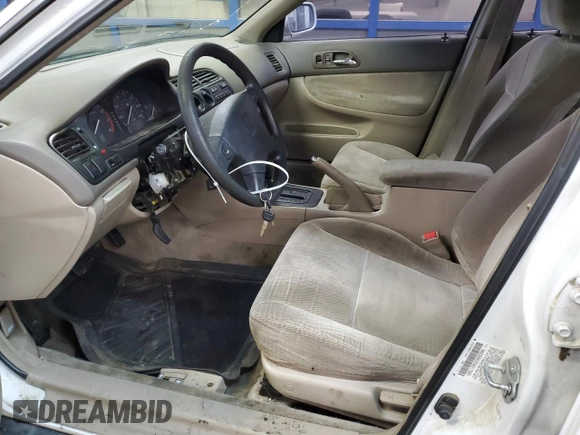 1997 Honda Accord LX with VIN 1HGCD5635VA217885, listed as a Copart auction lot 84570524 with 259,566 mi miles and Clean Title. Bid and sale history available at carsss.com. Image 7.