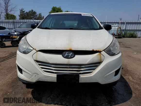 2011 Hyundai Tucson GL with VIN KM8JT3AC4BU166471, listed as a Copart auction lot 59549205 with 309,635 mi miles and Clean title. Bid and sale history available at DreamBid. Image 5.