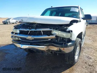 2004 Chevrolet Tahoe LT with VIN 1GNEC13Z44R323201, listed as a IAAI auction lot 41481138 with 216,869 mi miles. Bid and sale history available at carsss.com. Image 6.
