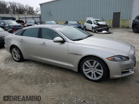 2017 Jaguar XJ with VIN SAJWJ2GDXH8W09509, listed as a Copart auction lot 47792345 with 148,052 mi miles and Clean Title. Bid and sale history available at carsss.com. Image 4.