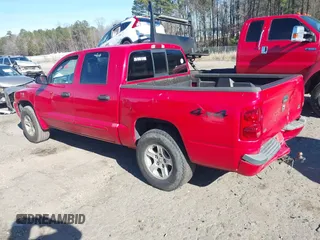2005 Dodge Dakota SLT with VIN 1D7HW48N65S202948, listed as a IAAI auction lot 38573315 with 351,854 mi miles and . Bid and sale history available at DreamBid. Image 3.