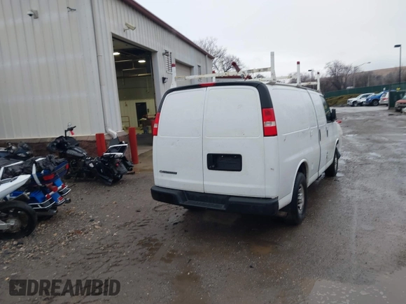 2018 Chevrolet Express Cargo with VIN 1GCWGAFG7J1178161, listed as a IAAI auction lot 41242918 with 119,323 mi miles and . Bid and sale history available at DreamBid. Image 16.